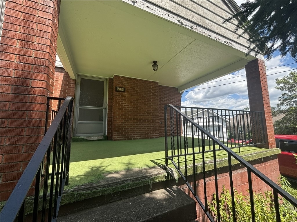 809 Carbon Rd - Photo 1