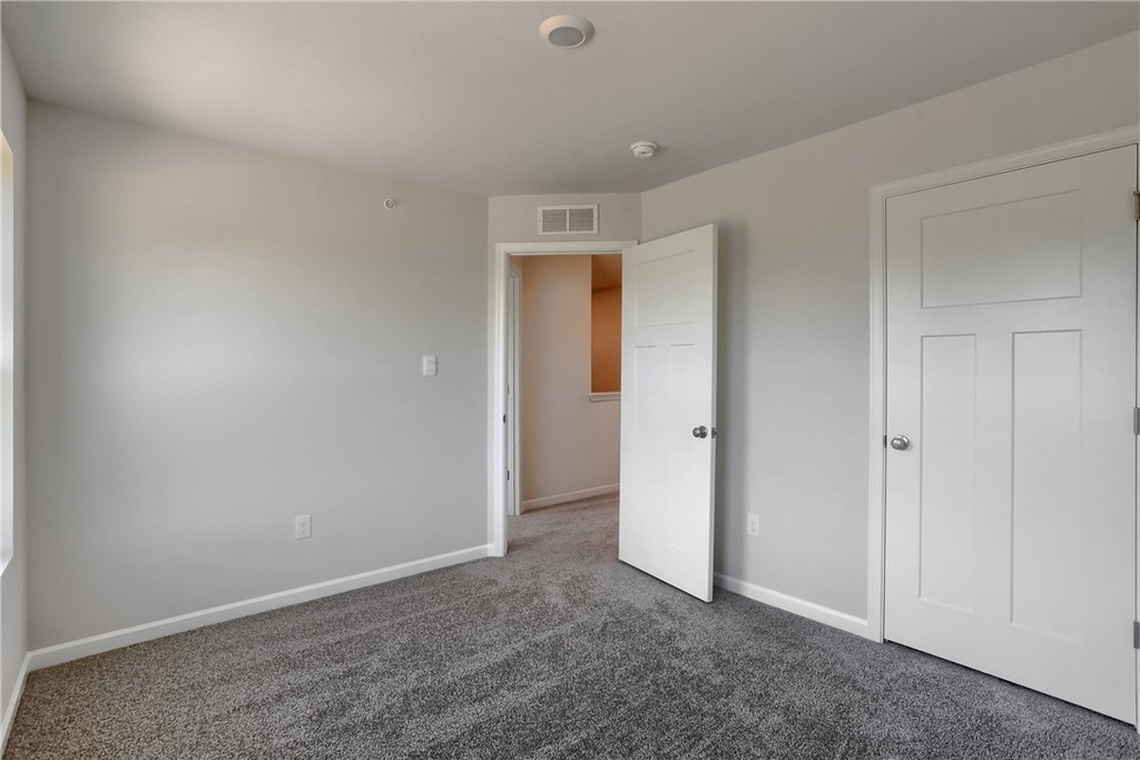 311 Alliance Drive - Photo 25