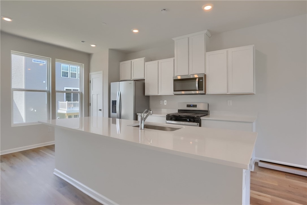 311 Alliance Drive - Photo 13
