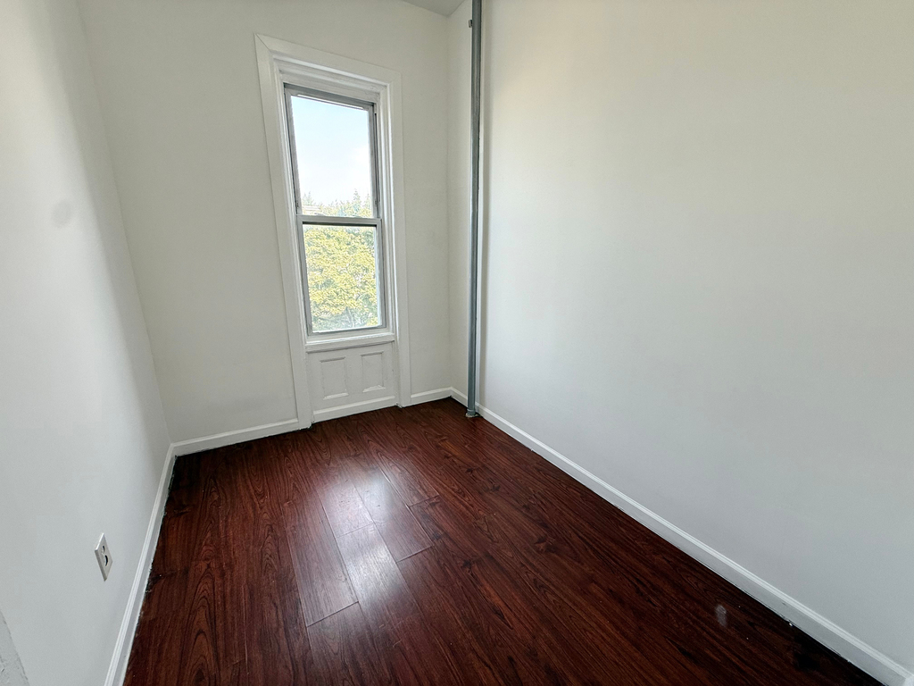 228 Covert Street - Photo 18