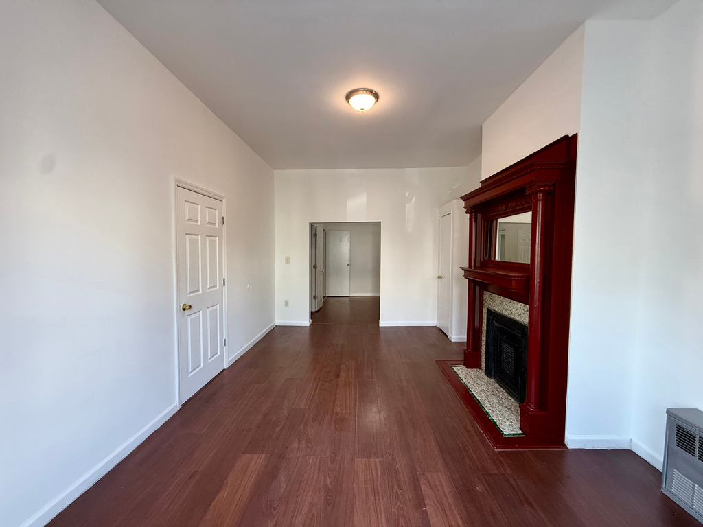 228 Covert Street - Photo 3