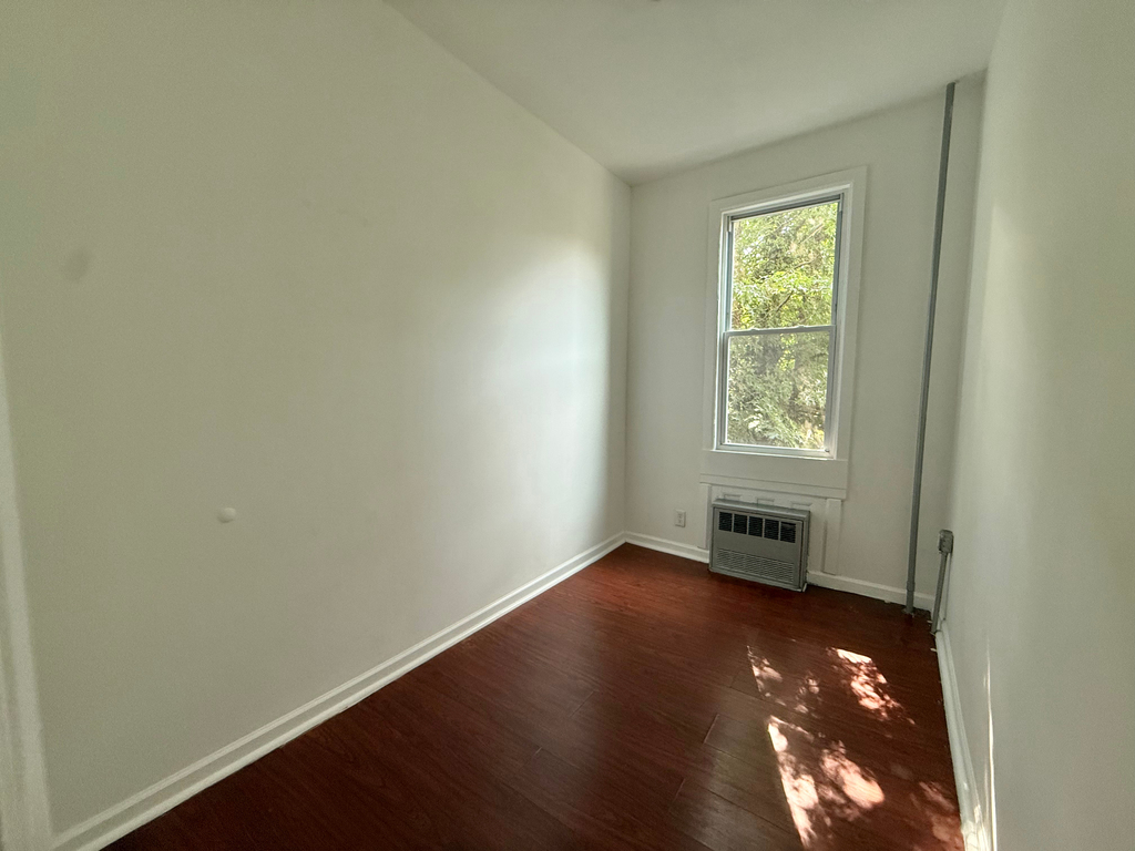 228 Covert Street - Photo 7