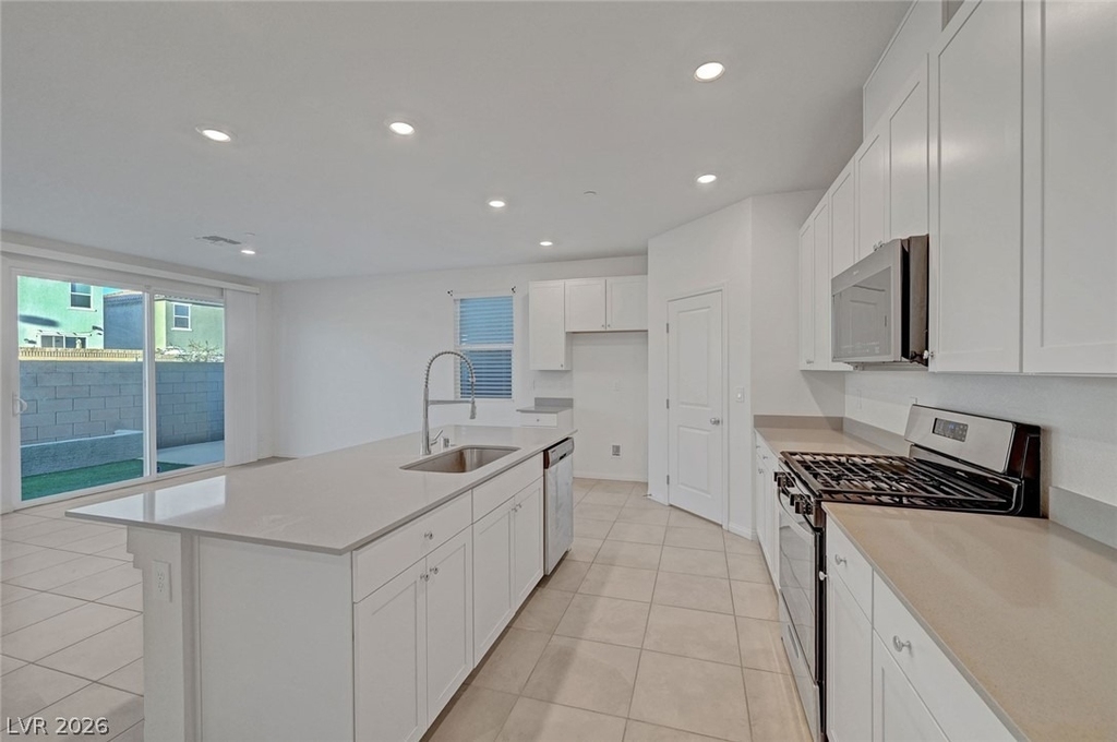 8454 Vacarez Drive - Photo 15