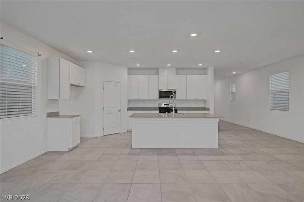 8454 Vacarez Drive - Photo 12