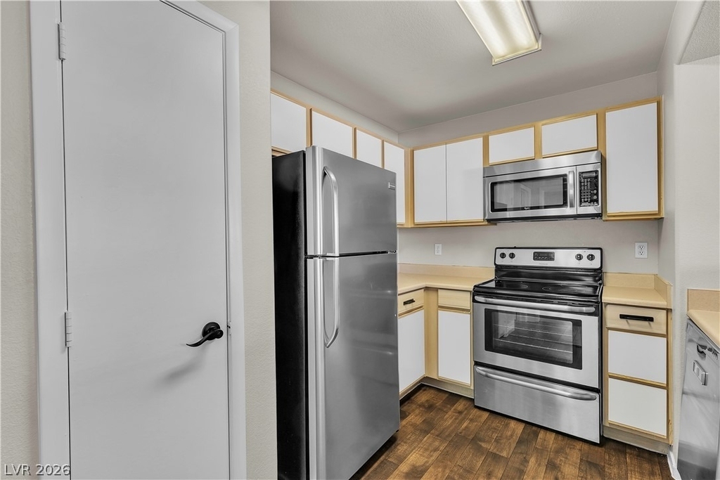 2300 E Silverado Ranch Boulevard - Photo 11