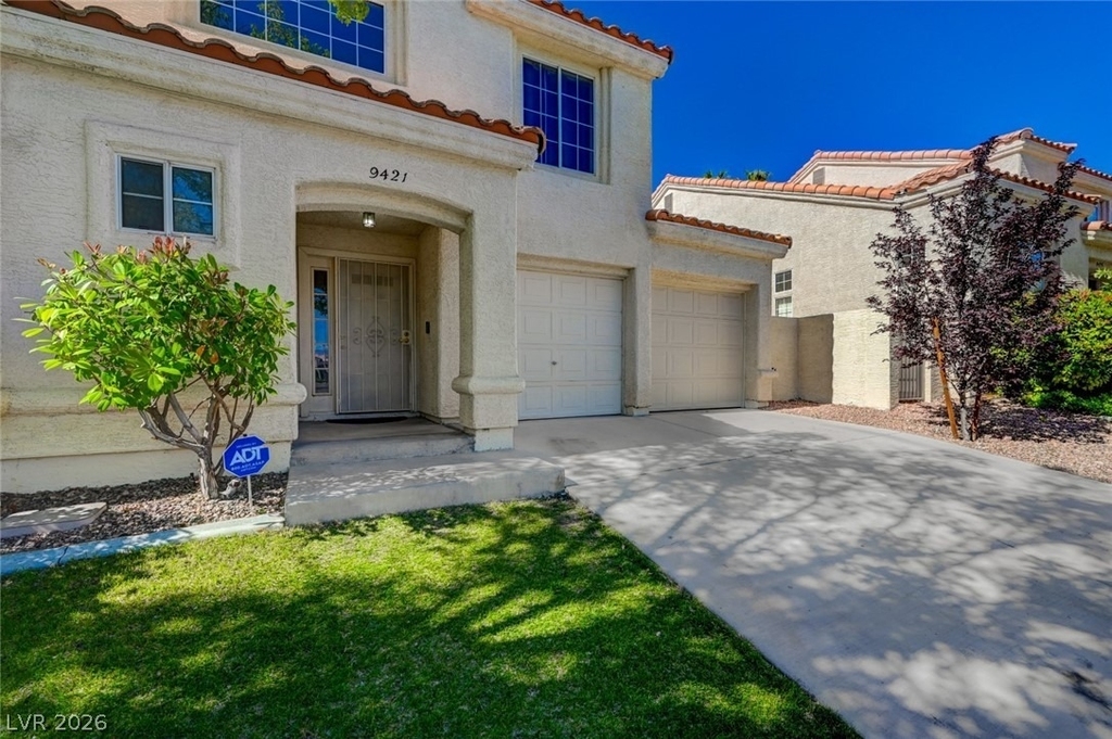 9421 Valley Hills Avenue - Photo 3