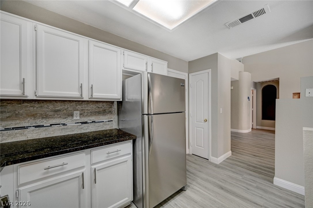 9421 Valley Hills Avenue - Photo 17