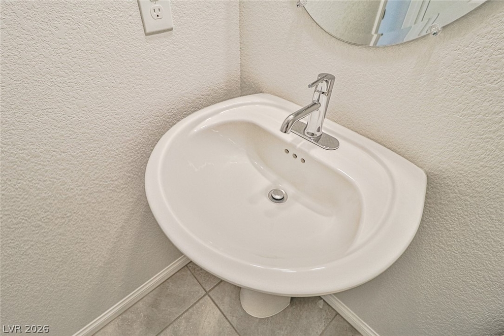 9220 Far Side Avenue - Photo 9