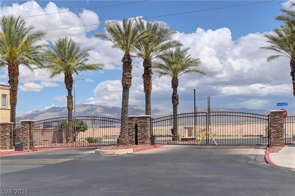 6321 Rolling Rose Street - Photo 18