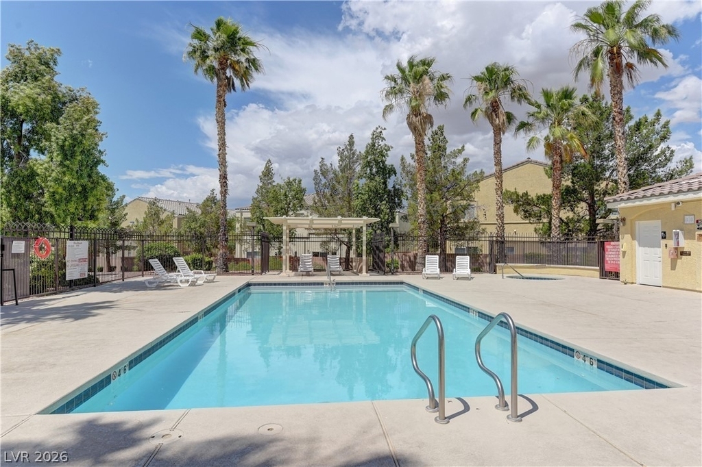 6321 Rolling Rose Street - Photo 16