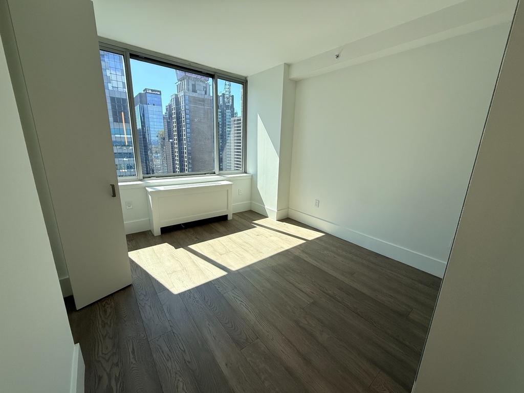 W 47th Street and 8th Ave - Photo 5