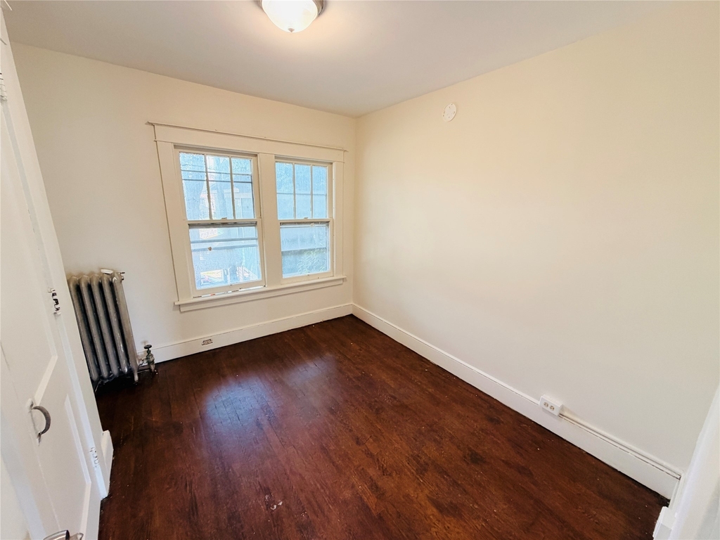 528 Chenango Street - Photo 7