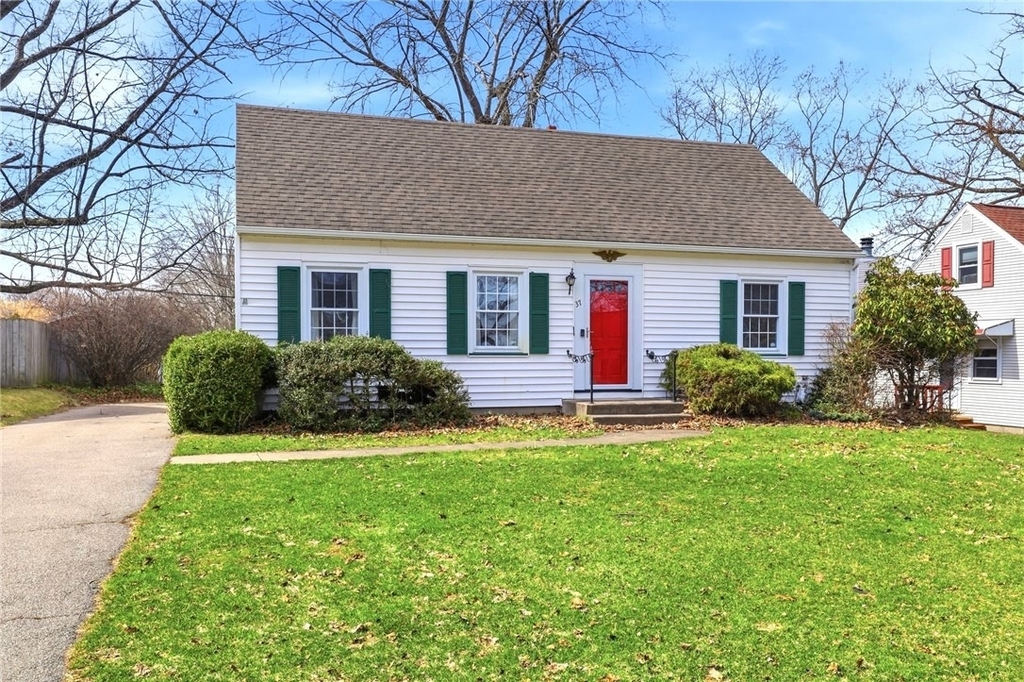 37 Oakmount Drive - Photo 0