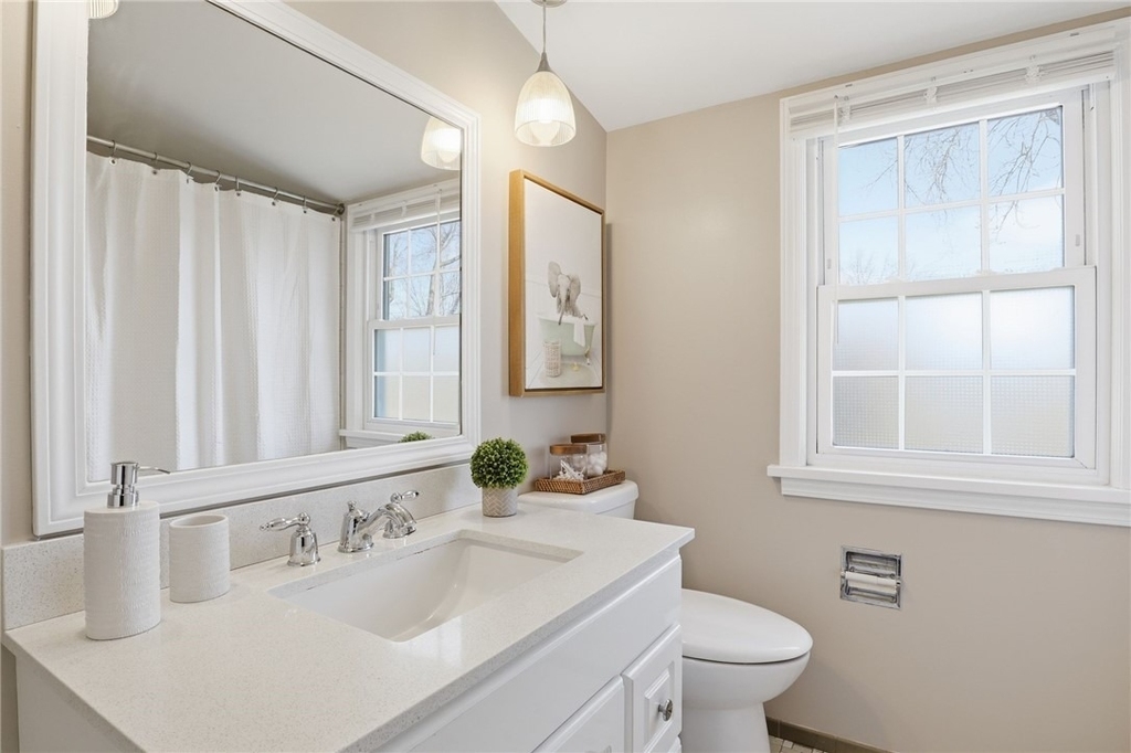 37 Oakmount Drive - Photo 10