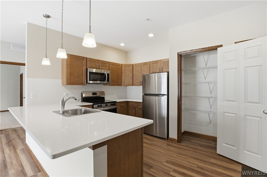 1130 Orchard Park Road - Photo 5