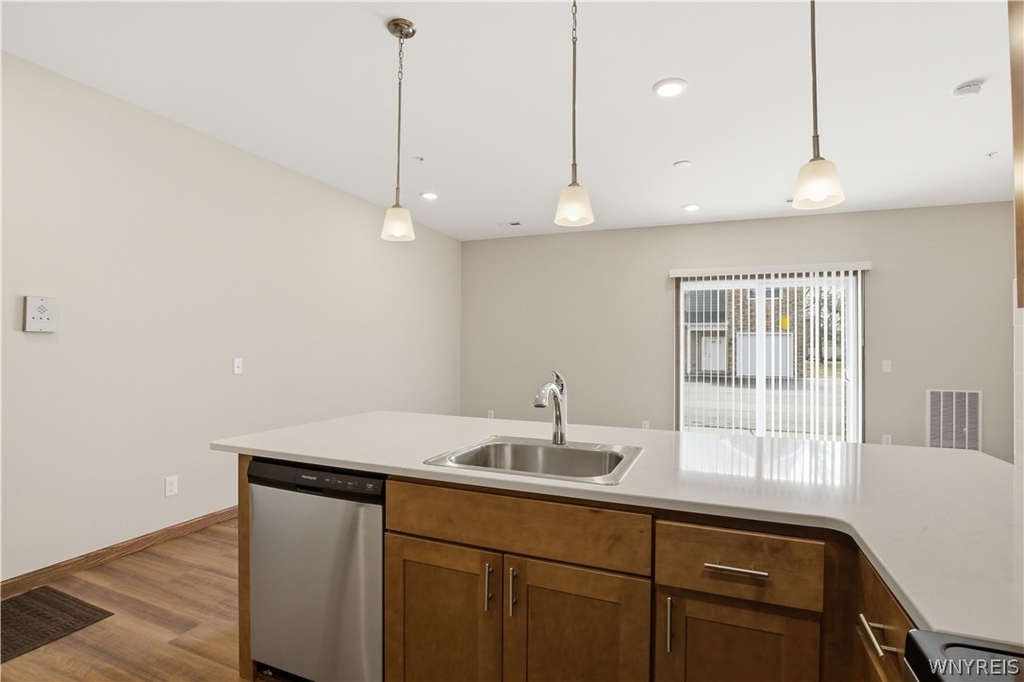 1130 Orchard Park Road - Photo 4