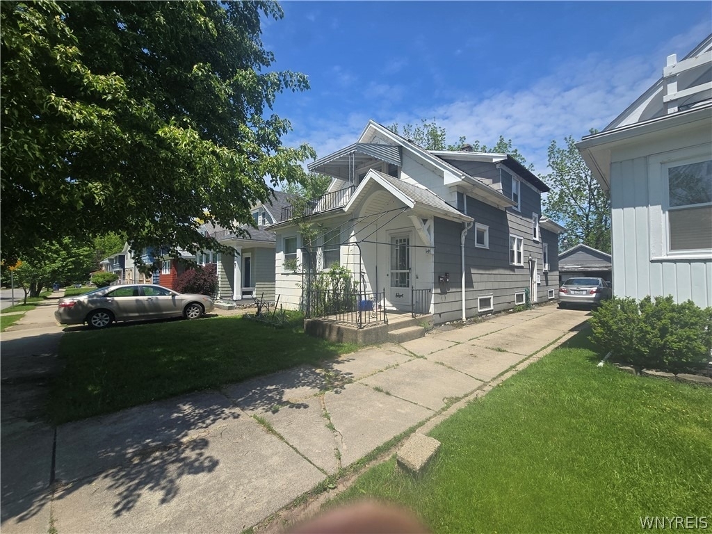 147 W Winspear Avenue - Photo 0