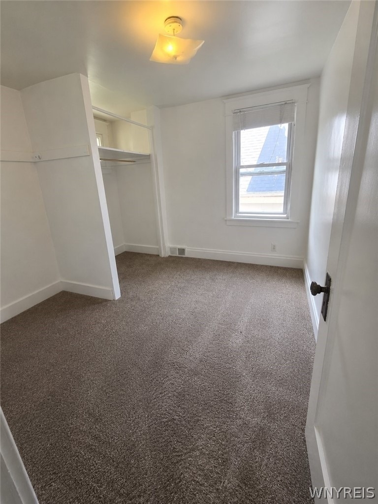 147 W Winspear Avenue - Photo 2