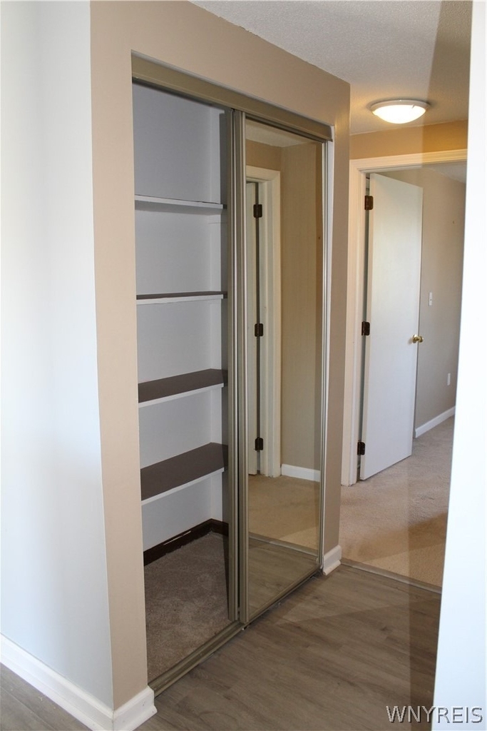 3948 Ridge Lea Road - Photo 7