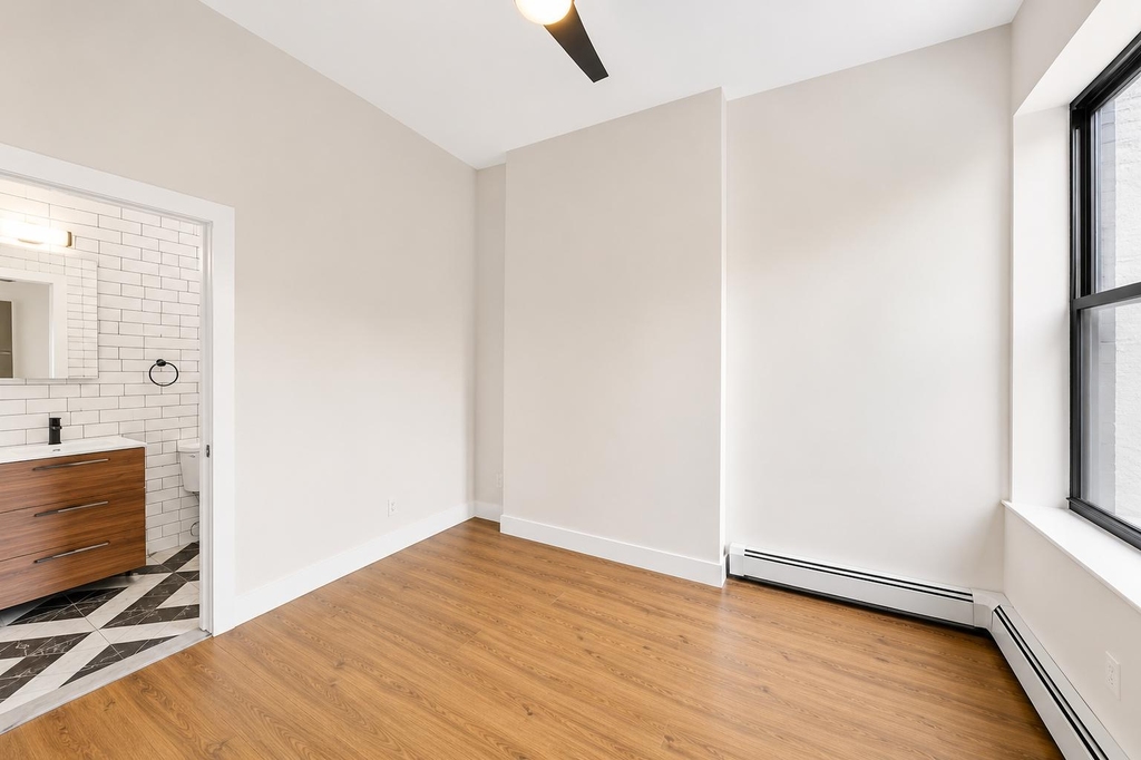 193 Jefferson Ave - Photo 3