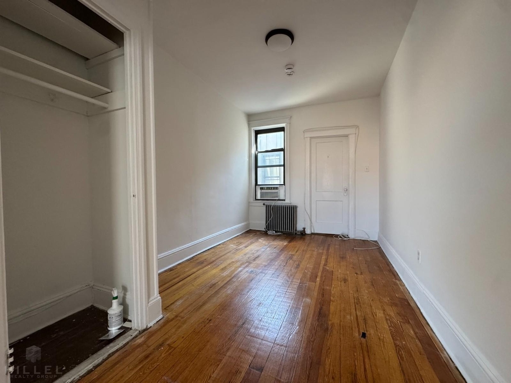 41st Street - Photo 4