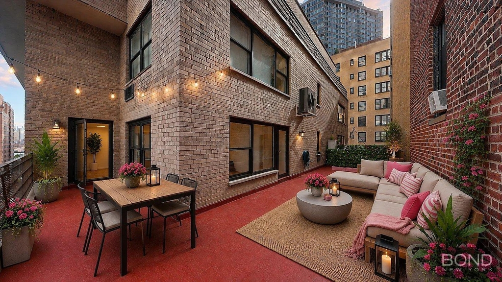 East 55th Street - Photo 0