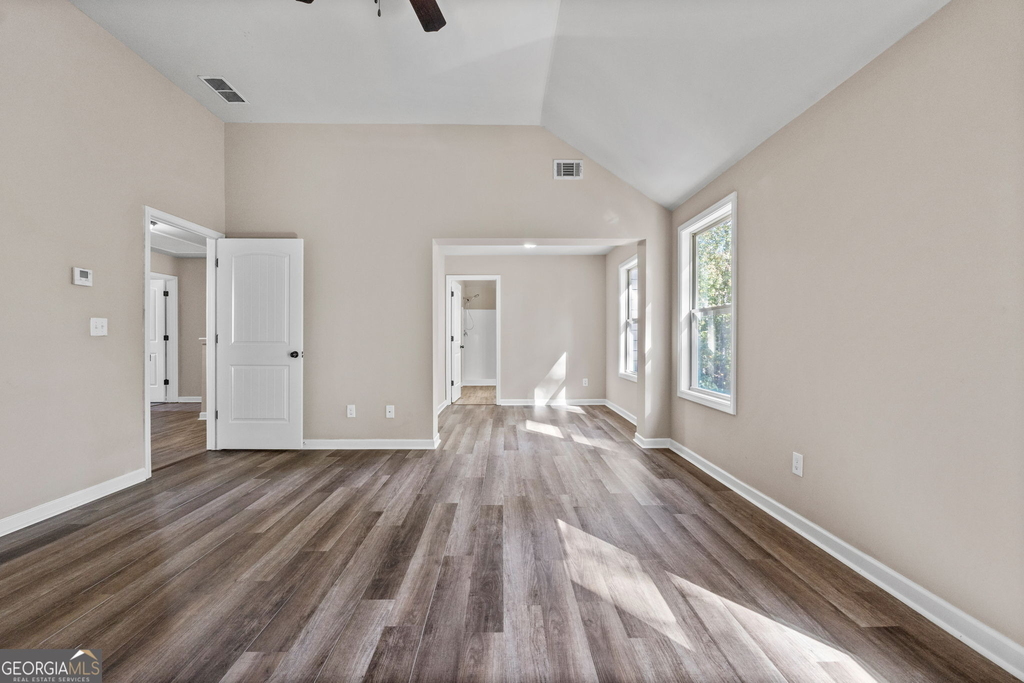 475 Louise Way - Photo 18