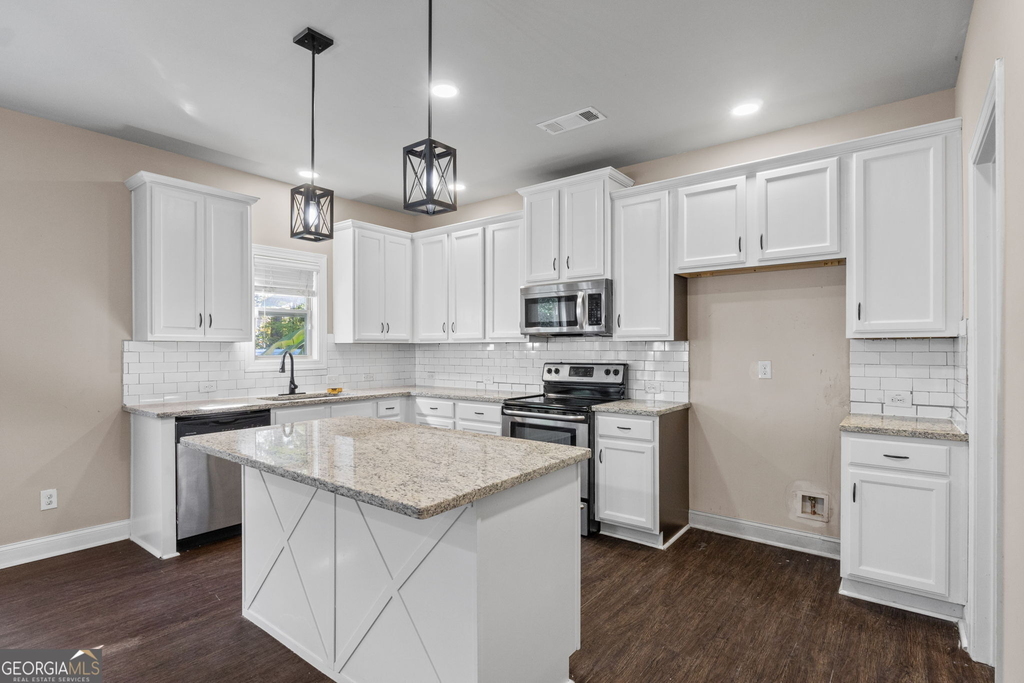 475 Louise Way - Photo 7