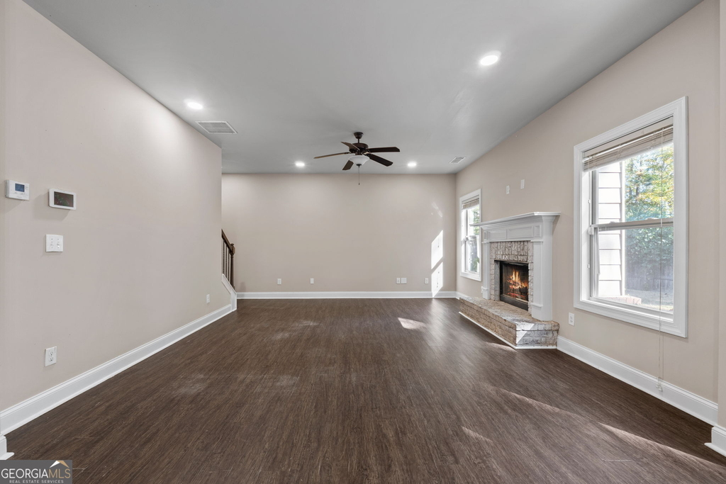 475 Louise Way - Photo 13