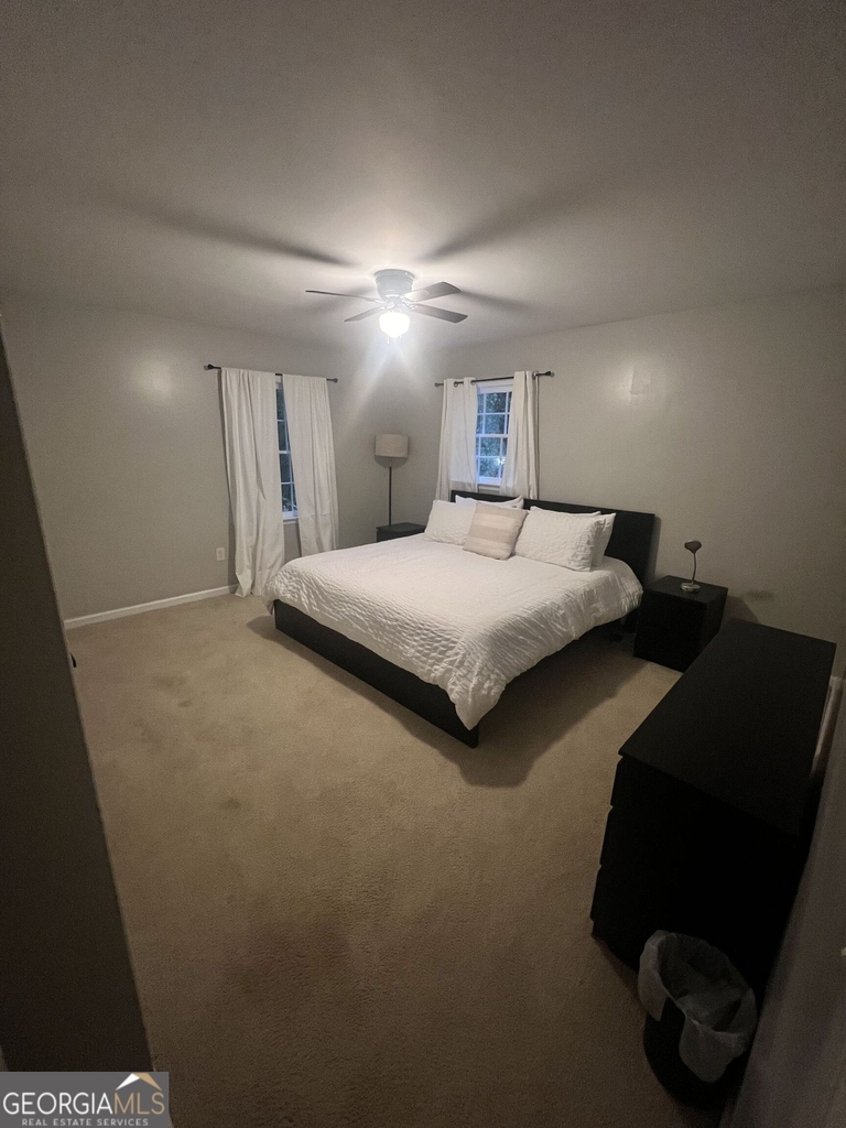 527 University Circle - Photo 11