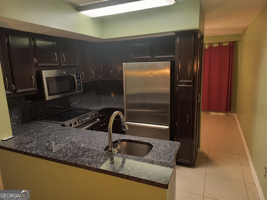 105 Governors Drive - Photo 8