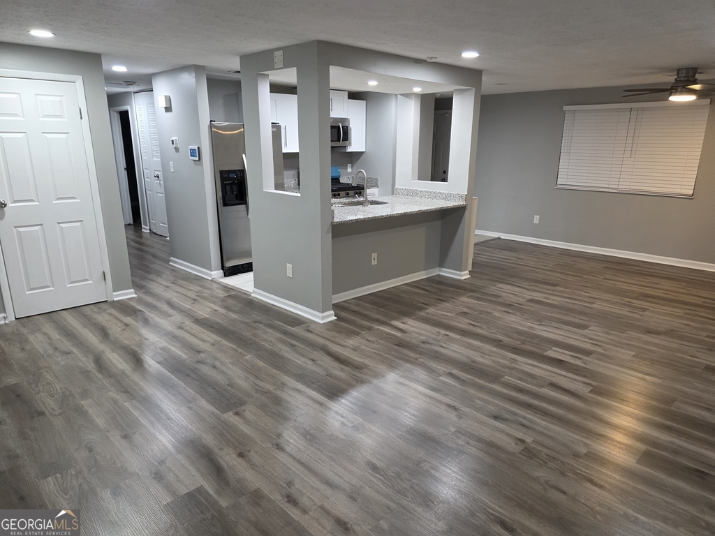 5349 Tracey Drive - Photo 3