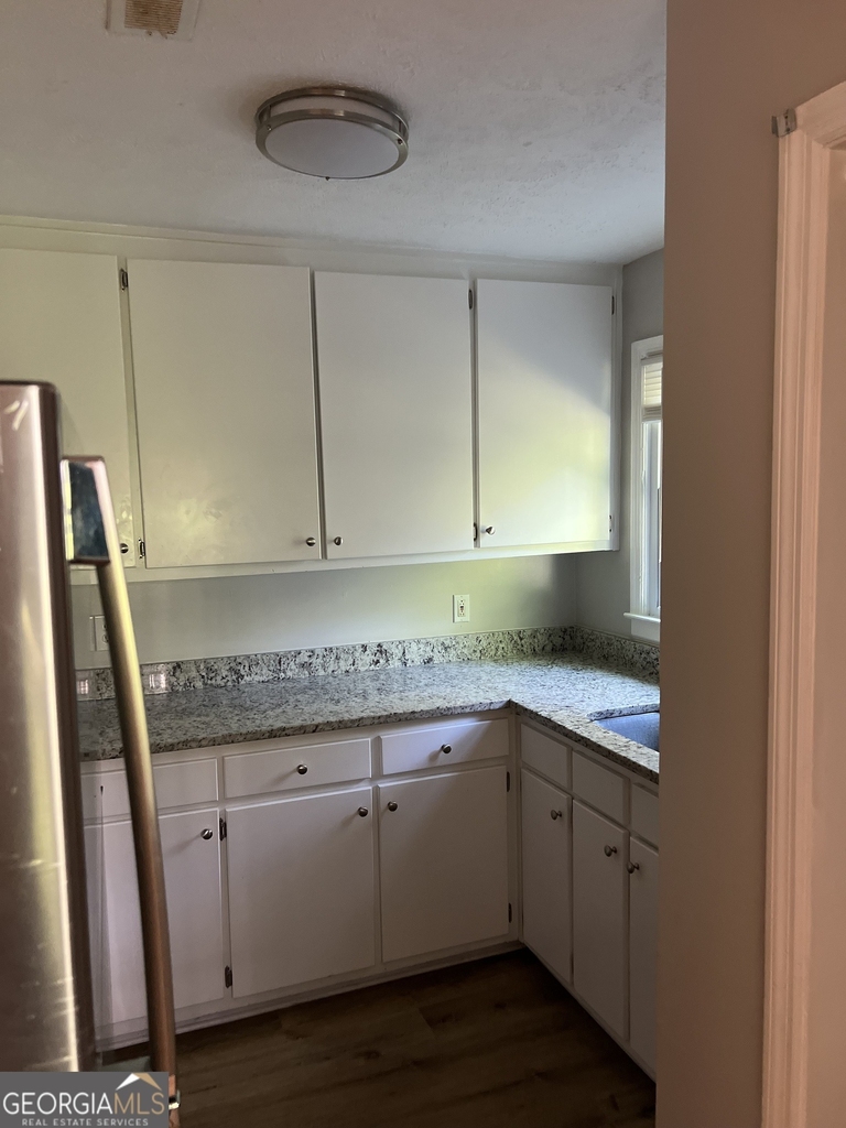 1013 Motley Street - Photo 4