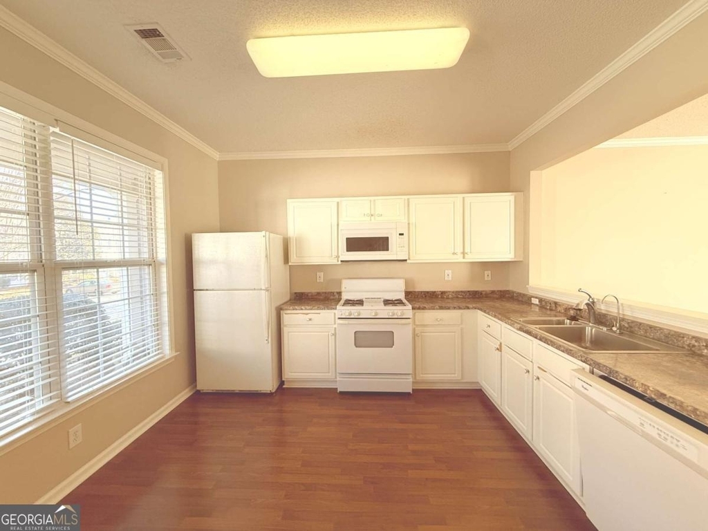 40 Highoak Drive Ne - Photo 3