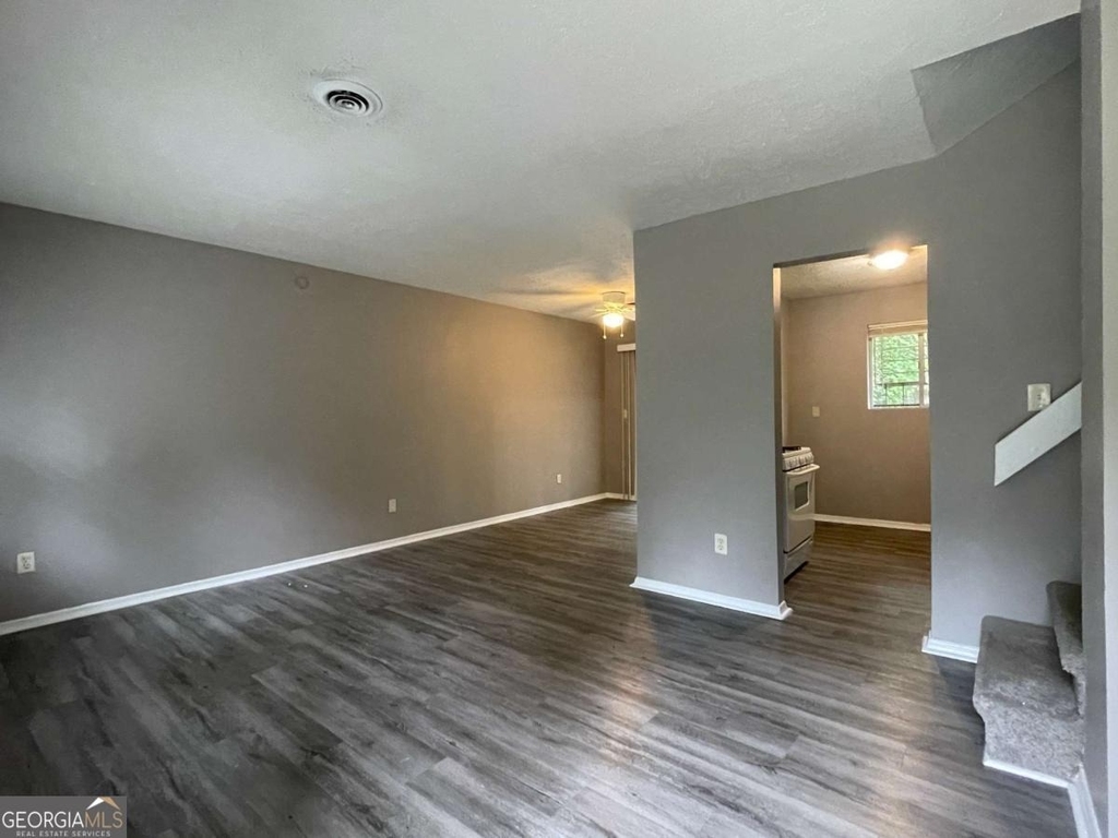 4554 Doral Drive Sw - Photo 2