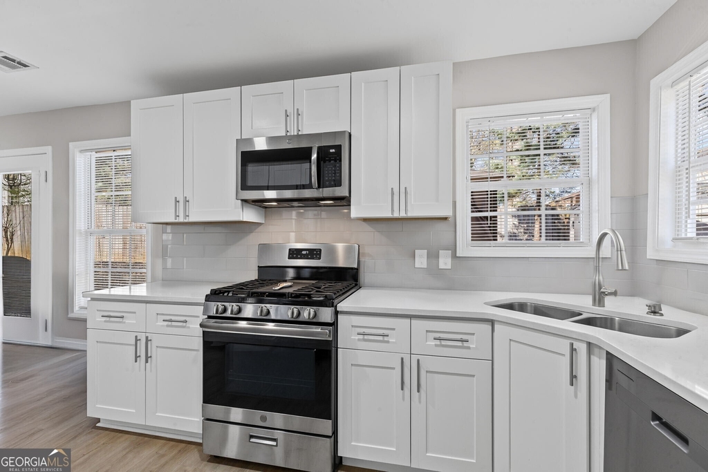5720 Crow Drive - Photo 9