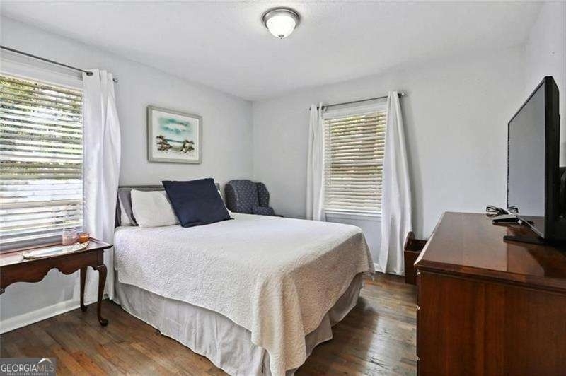 2363 Beverly Lane - Photo 1