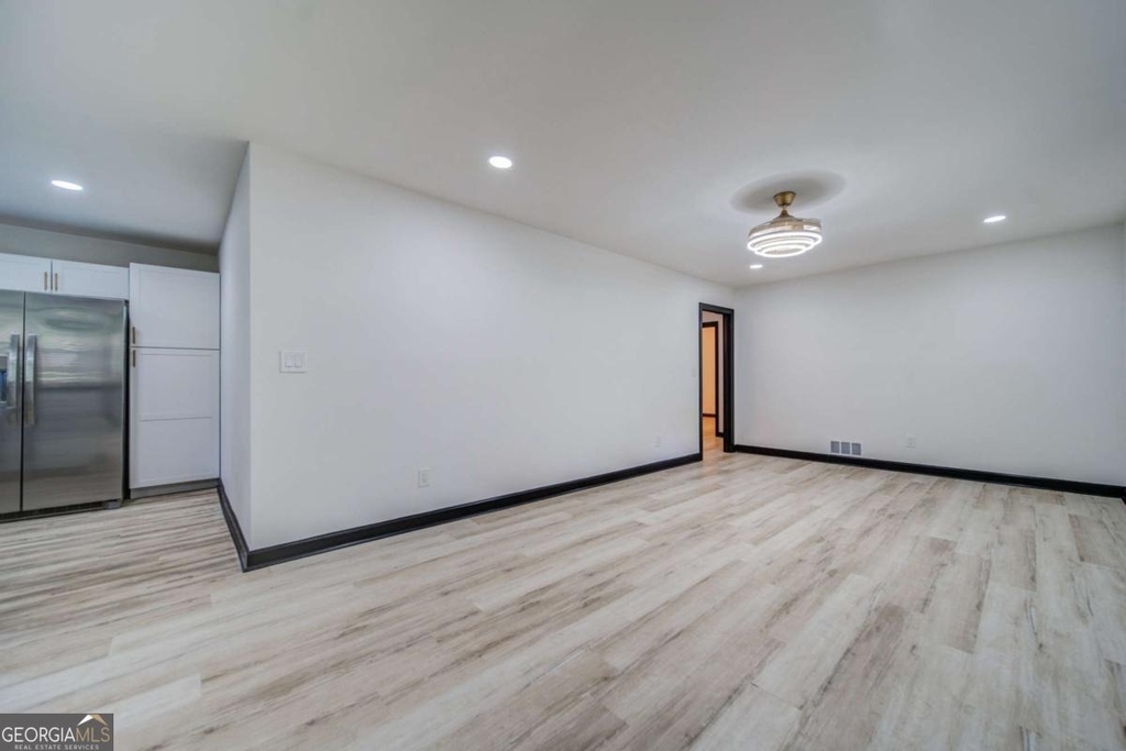 2020 Marvin Lane Sw - Photo 4