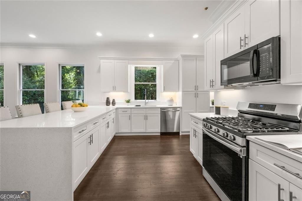 1260 Heards Ferry Road - Photo 24