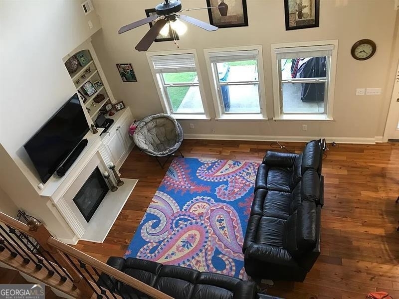 2545 Manor View - Photo 2