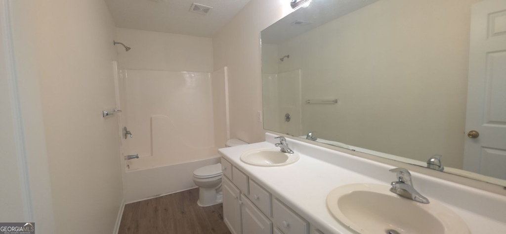 2895 Gallery Grove - Photo 18