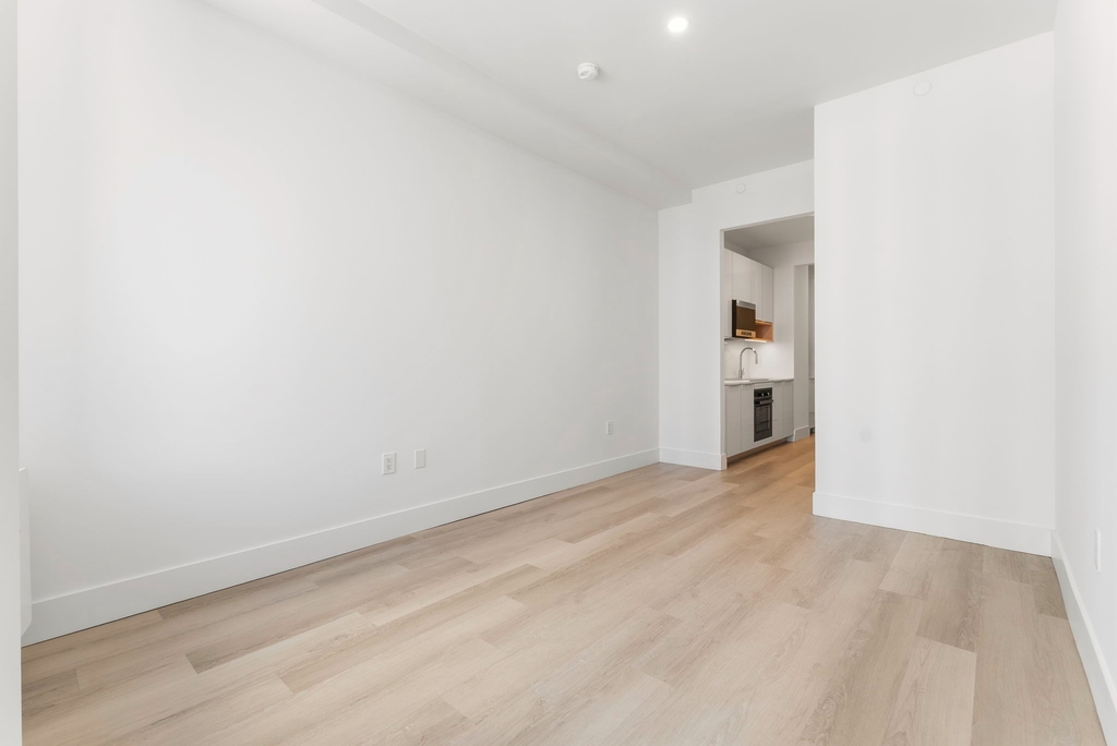 55 Broad Street - Photo 2