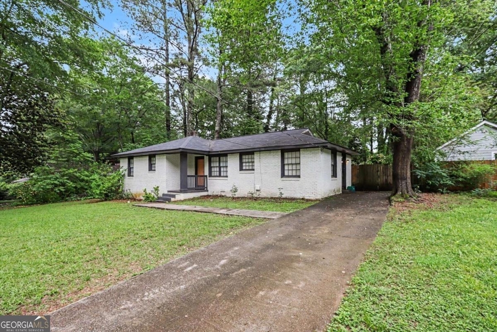 3743 Poplar Drive - Photo 2