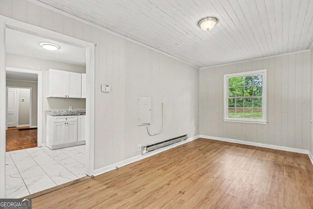 3743 Poplar Drive - Photo 6