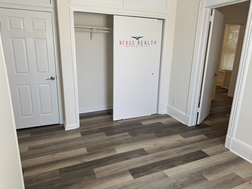 23-62 37th Street - Photo 7