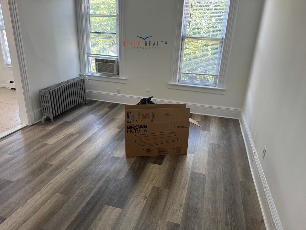 23-62 37th Street - Photo 2
