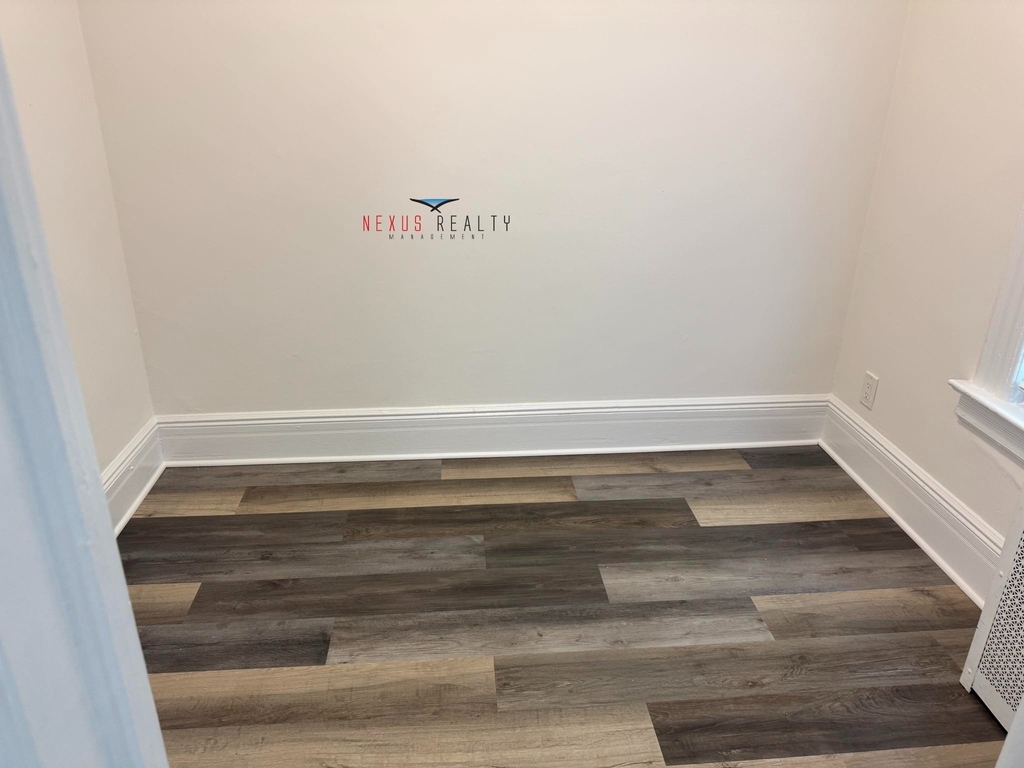 23-62 37th Street - Photo 3