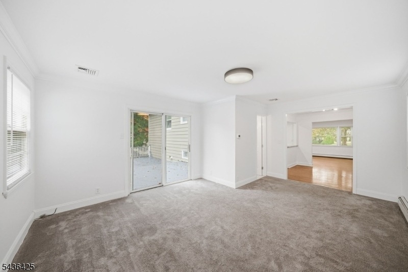 10 Lloyd Ave - Photo 16