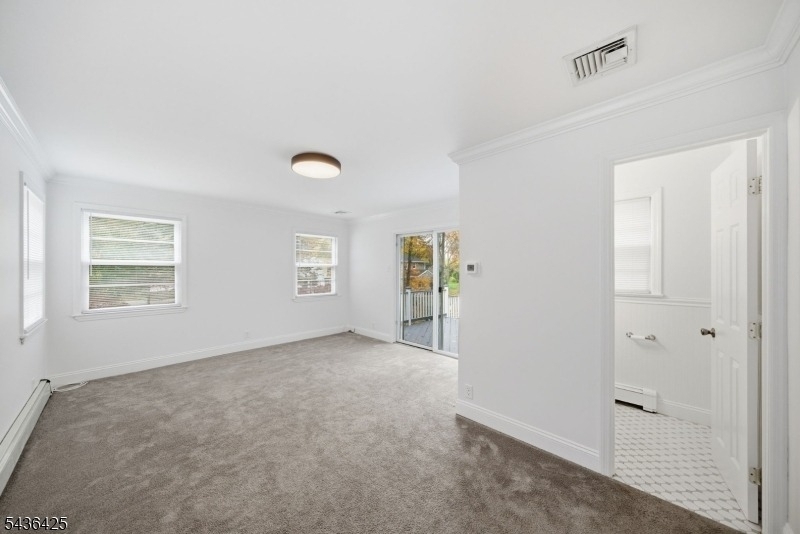 10 Lloyd Ave - Photo 15