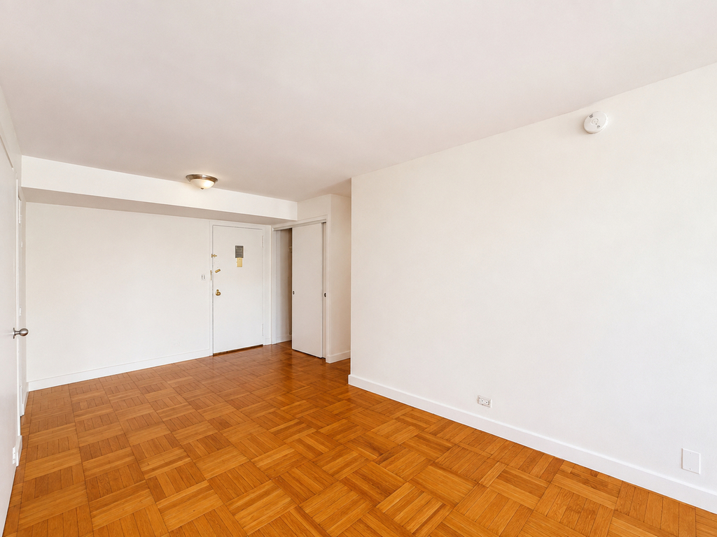 4th Avenue & 13th Street - Photo 2